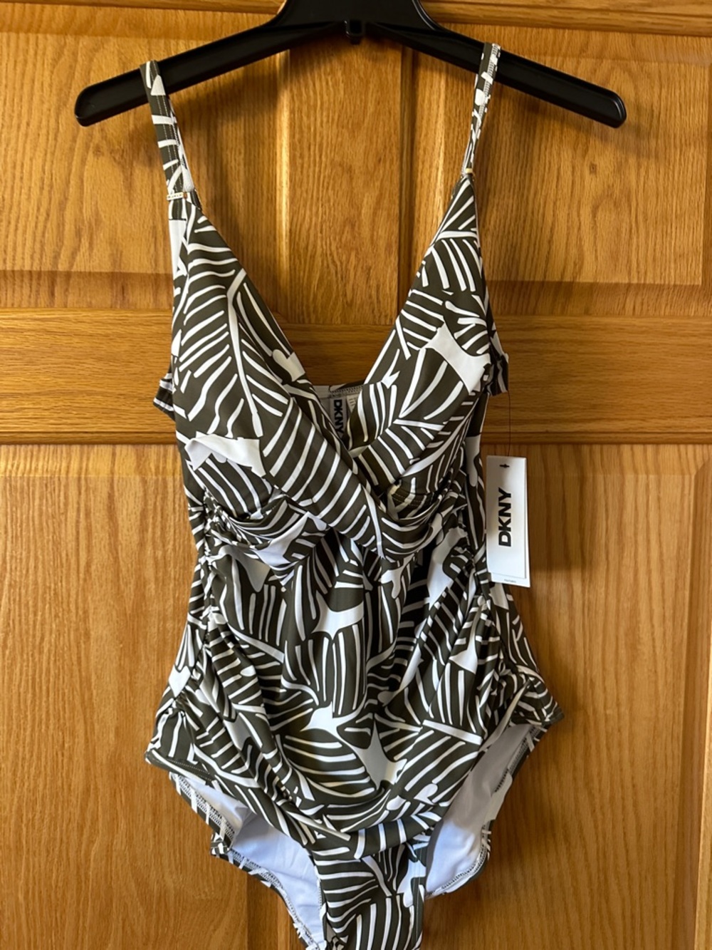 DKNY Olive Green & White Tropical-Leaf One-Piece Swimsuit - Picture 4 of 6